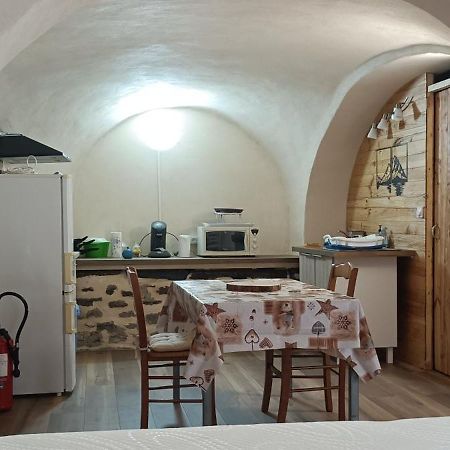 Gite Le Bec D'Aigle 2 Pers Saint-Martin-de-la-Porte Екстериор снимка
